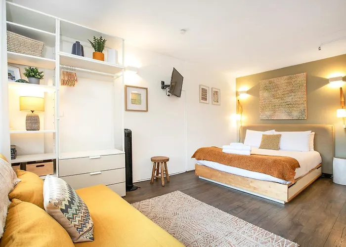 Bondi Studio With Beach Views From Rooftop Pool